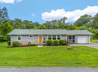 1400 Charles Dr, Knoxville, TN 37918