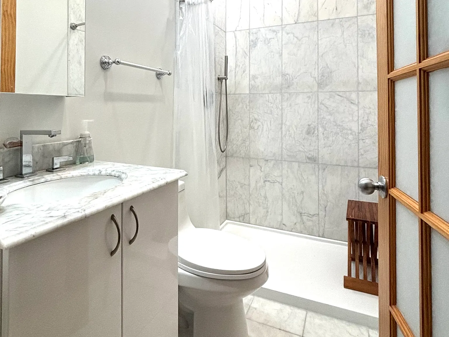 1 bed, 400 sqft, $1,950 — Photo 4