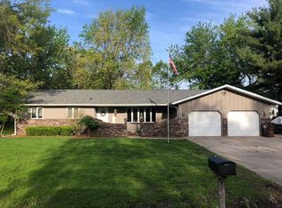 18883 Van Ave, Virden, IL 62690