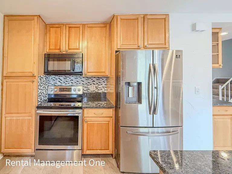 5604 Haymeadow Dr — Photo 6