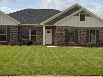 209 Cambridge Dr, Headland, AL, 36345