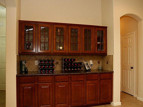 Take a closer look at this gorgeous Butlers Pantry.