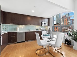 526 47th Rd APT 4B, Long Island City, NY 11101