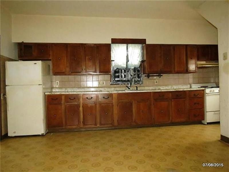 2nd image of 5411 23rd Ave