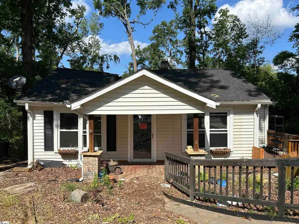 428 Academy St, Laurens, SC 29360