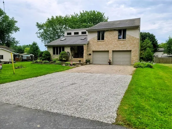 943 Erie Ave W, Kingsville, ON N9Y 3E3