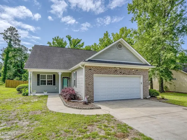 33 Schoolview Drive, Rocky Point, NC 28457