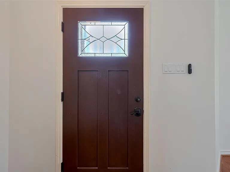 1103 Cheyenne Meadows Dr — Photo 4