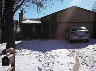 307 Basswood Ln, Haysville, KS 67060