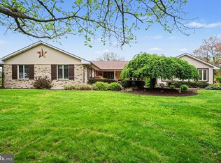1346 Bair Rd, Bainbridge, PA 17502