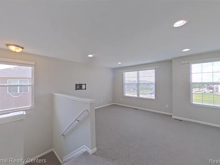 58180 Jonagold Ln — Photo 30
