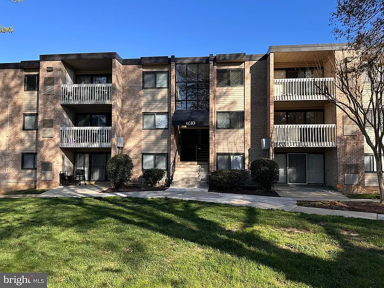 6310 Hil Mar Dr #9-3 — Photo 1