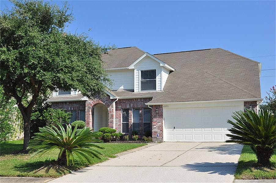 1st image of 4955 Falcon Forest Dr