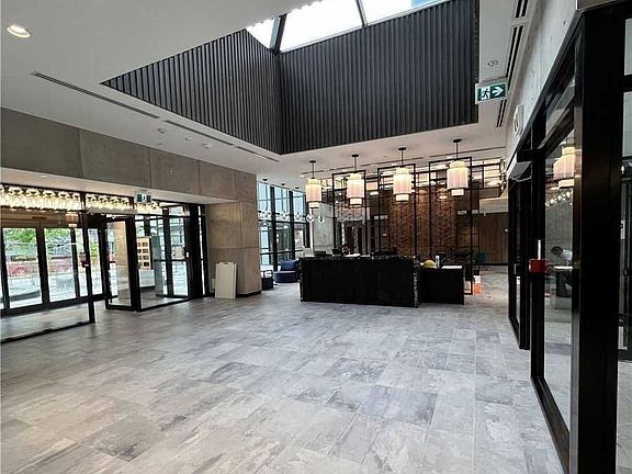 3rd image of 251 Manitoba St #327