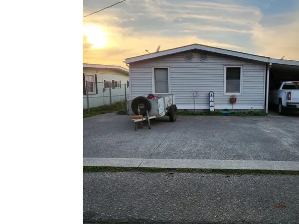 29716 Shore Pine Ln, Gold Beach, OR 97444