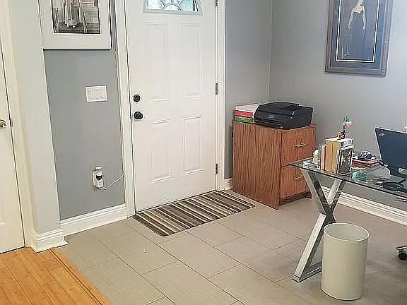 3rd image of 6830-1 Canal Blvd