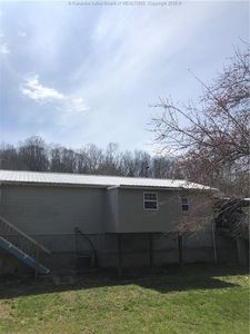 2892 Poca River Rd, Sissonville, WV, 25320