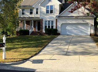 900 Greendale Ct, Apex, NC 27502