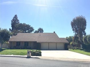 19332 Gateway Dr, Santa Ana, CA 92705