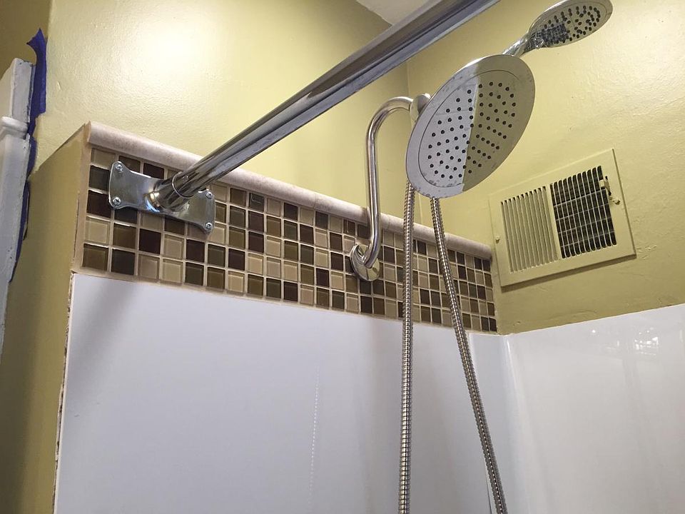 Rain Head Shower w/ Additional Hand Sprayer