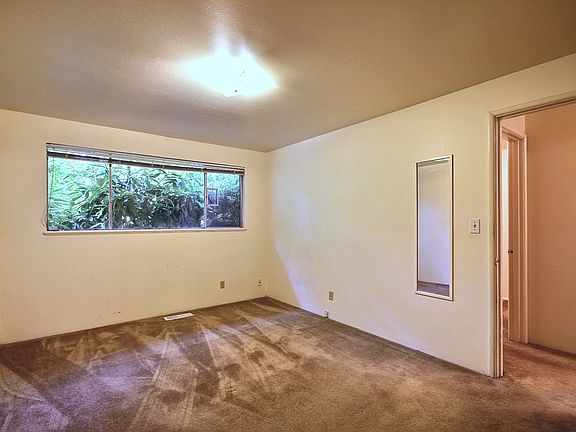4th image of 14534 Wallingford Ave N