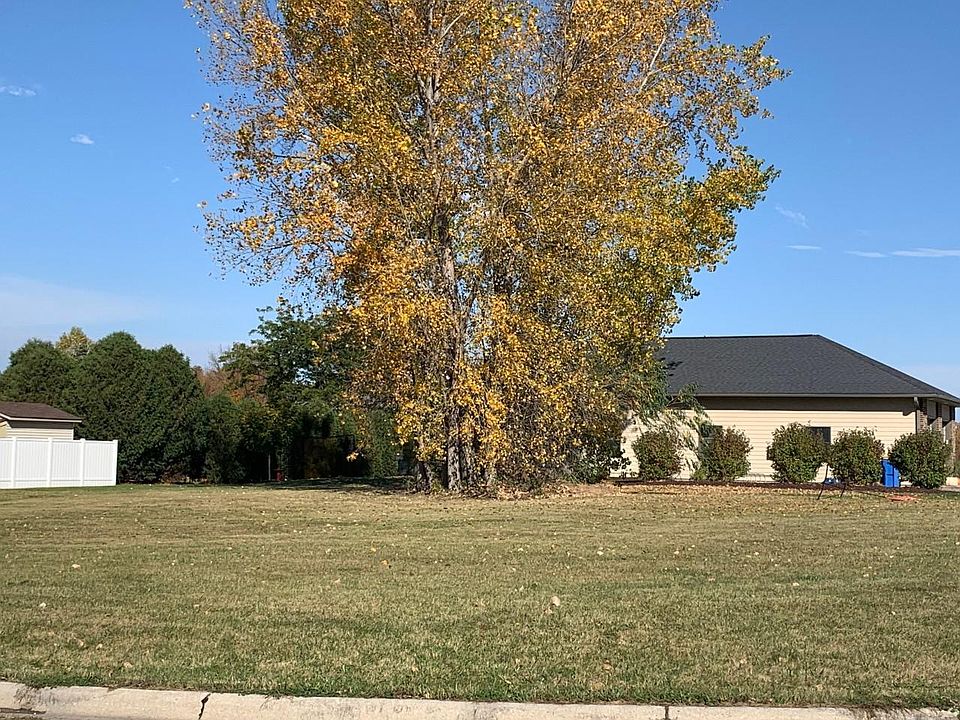 1st image of 2166 Maple Leaf Ln NE