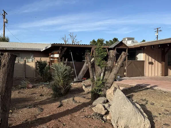 706 Yucca Dr, El Centro, CA 92243