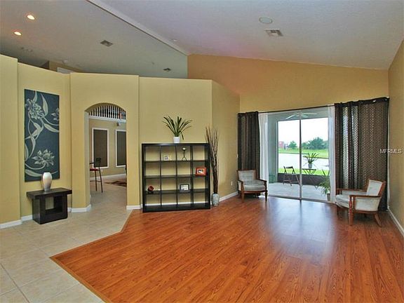 3rd image of 2724 Treymore Dr