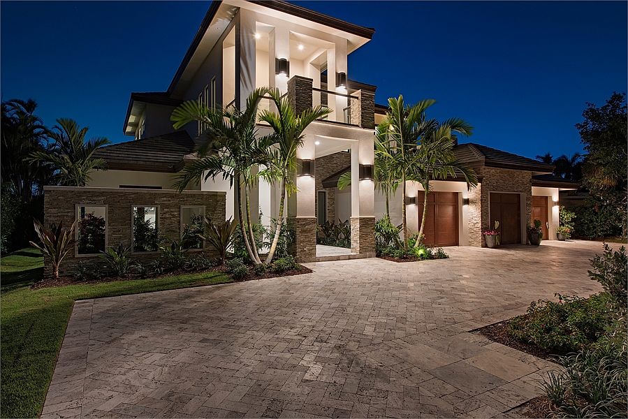 1st image of 309 Tamiami Trl #Sd4v2t
