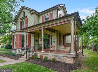320 W Main St, Berryville, VA