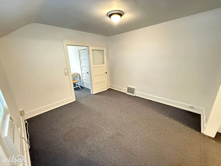 302 S 8th Ave — Photo 10