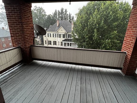 2nd image of 119 Albemarle Ave SW #C1