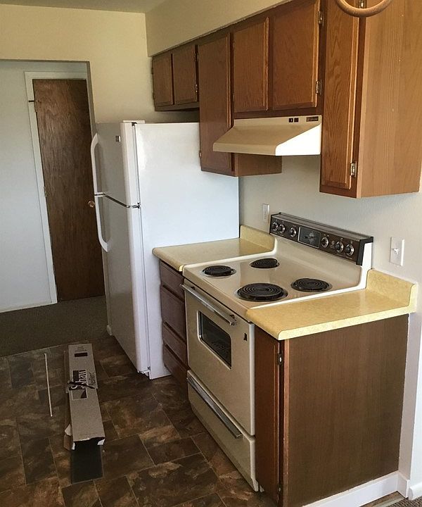 2nd image of 2316 Hillview Ct APT 1