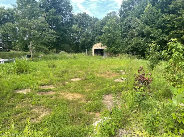 121 Rockland Dr, Williamstown, WV 26187