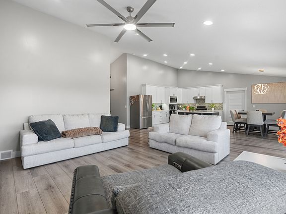 5th image of 5183 Sunset Way