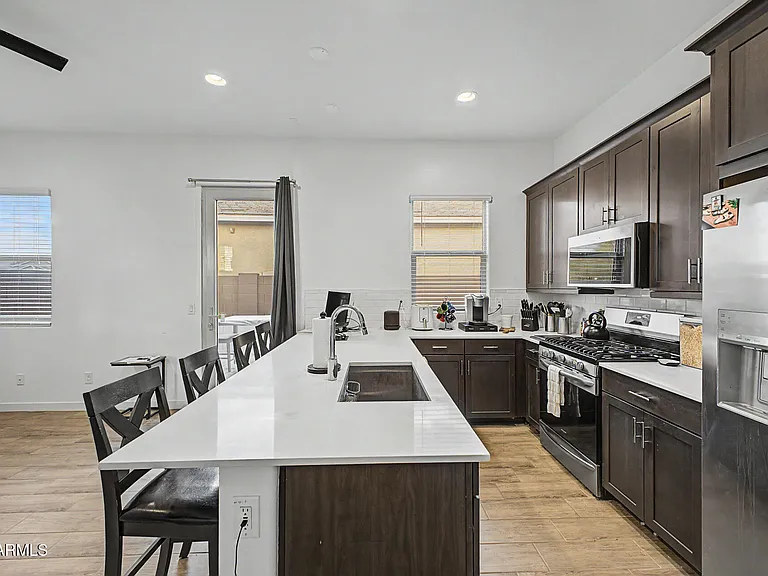 3825 W Buist Ave — Photo 32