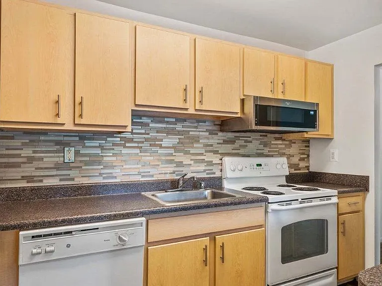 Waterview Apartment Homes — Photo 5