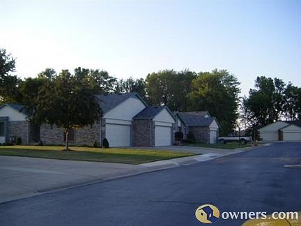 1st image of 48481 Rosewood Ln