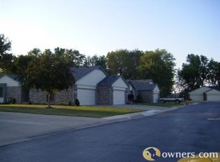 48481 Rosewood Ln, Chesterfield, MI 48051