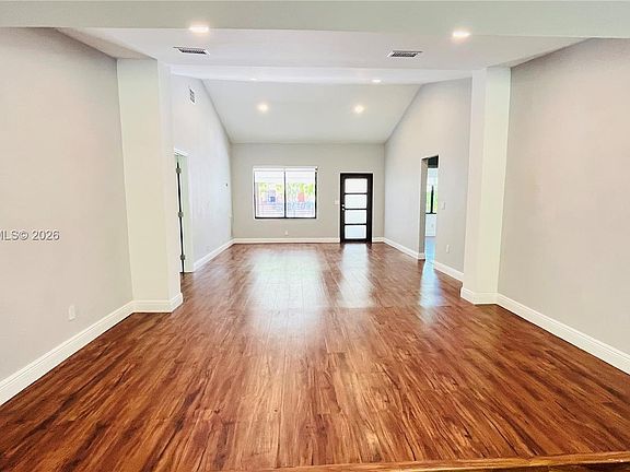 5th image of 2250 SW 23rd St