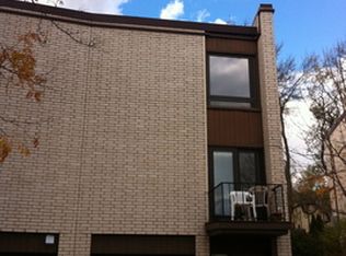 123 McKnight Rd N #M, Saint Paul, MN 55119