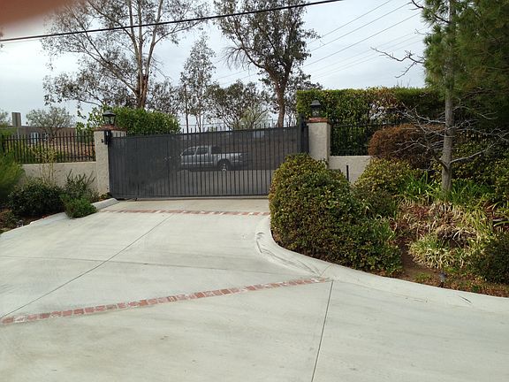 GATE SECURITY for 1 car parking