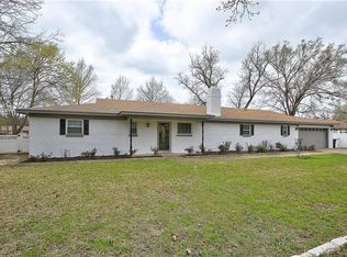 3821 Marina Dr, Fort Worth, TX 76135