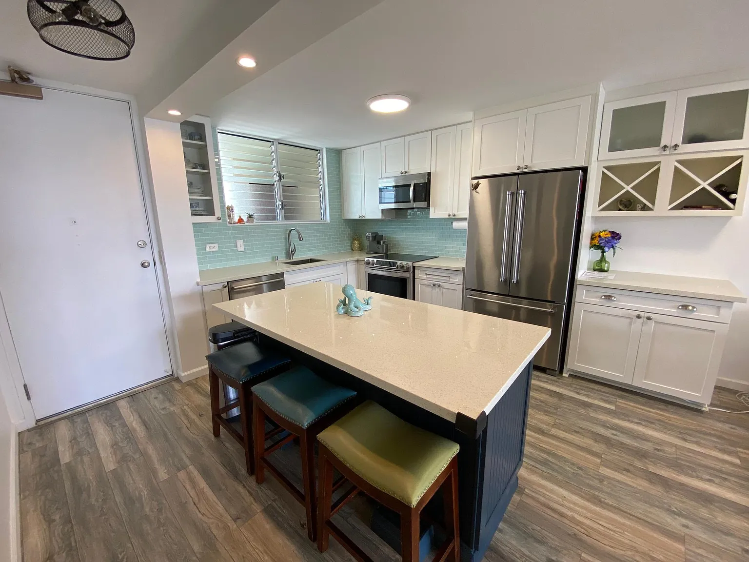 2 bed, 1028 sqft, $3,800 — Photo 1