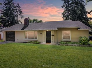 17041 5th Ave NE, Shoreline, WA 98155