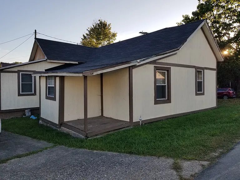 105 McClure St — Photo 44