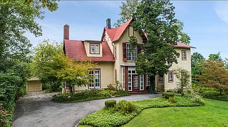 5501 Palisade Avenue in Riverdale