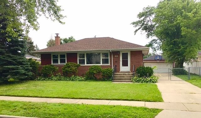 2nd image of 4408 N Redwood Dr