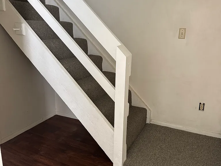 86 Pinecrest Dr #1D — Photo 3