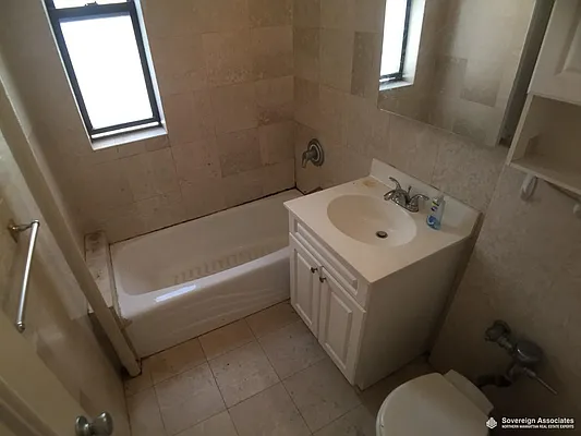 Rented by Sovereign Associates | media 9